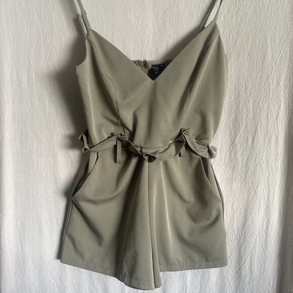 Windsor Pants - Windsor Green Romper Size Large Women's